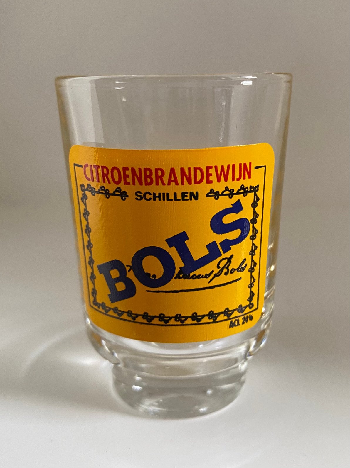 Borrelglaasje van Bols voor Citroenbrandewijn. H.6,5 cm., Verzamelen, Glas en Borrelglaasjes, Ophalen of Verzenden, Zo goed als nieuw