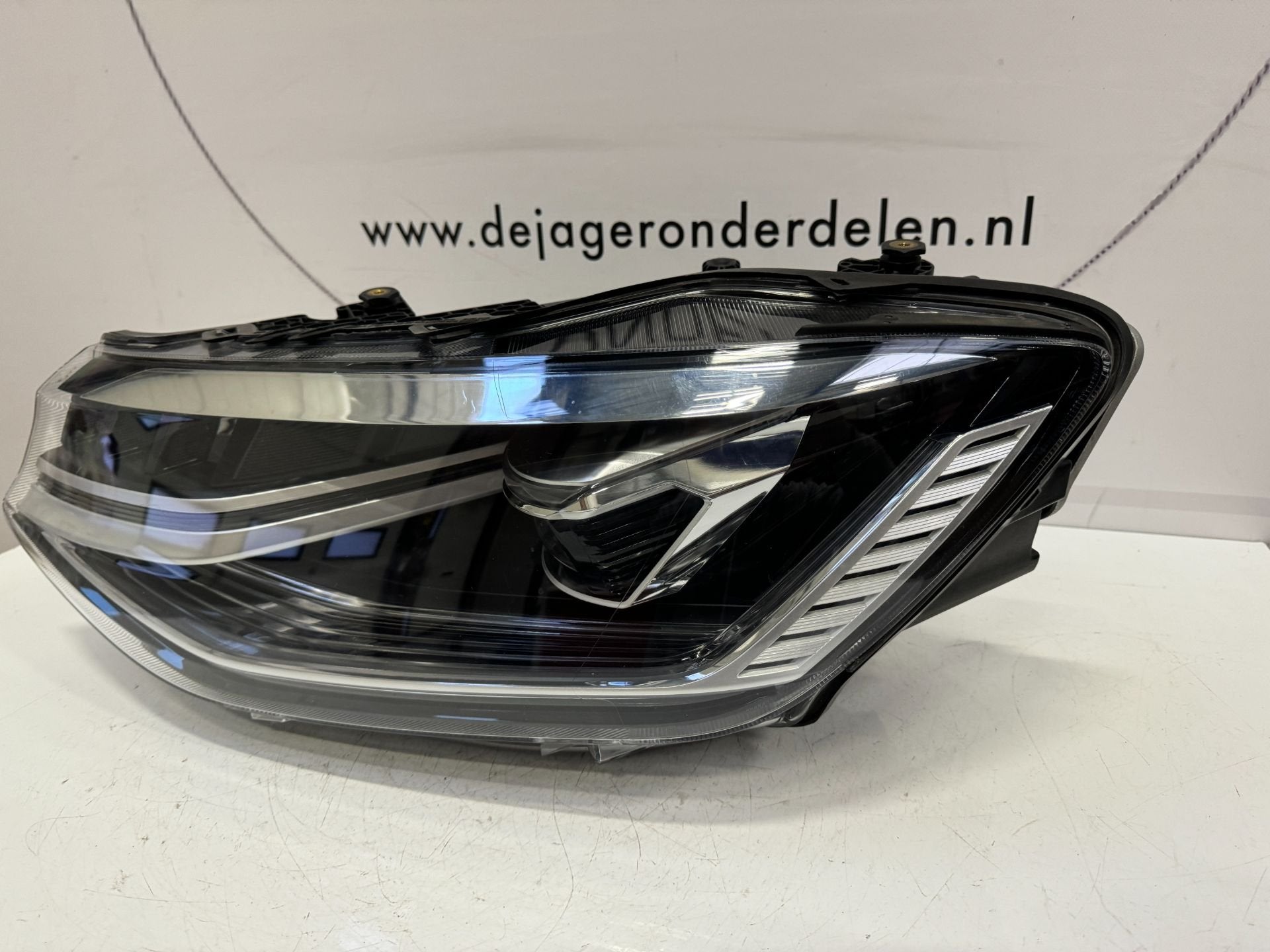 VW CADDY 2K8 VOL LED KOPLAMP LINKS 2K8941035B 2020-, Auto-onderdelen, Verlichting, Gebruikt, Volkswagen, Volkswagen AG, Berliner Ring 2
38440  Wolfsburg, DE