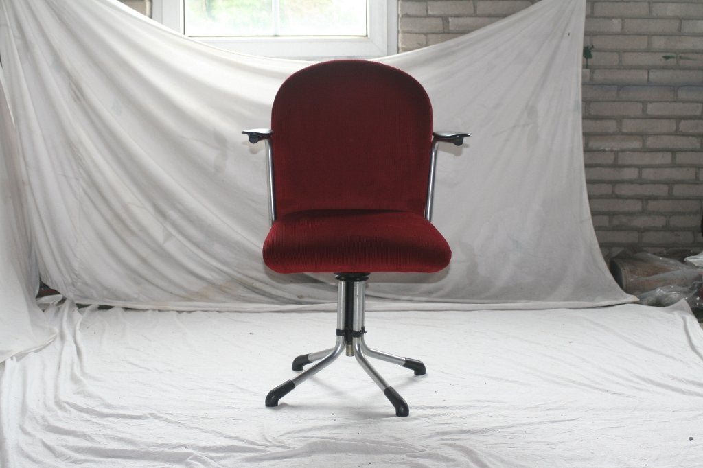 Vintage Gispen 356 Mat Chroom Bureaustoel Rood Corduroy, Huis en Inrichting, Ophalen, Gispen Culemborg, Zo goed als nieuw, Bestaat niet meer