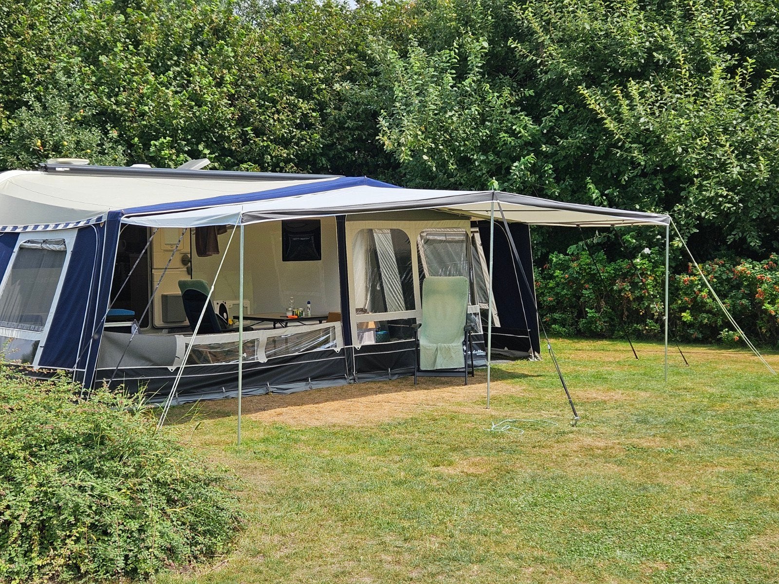 Isabella commodore Voortent G19 - incl luifel en vloerkleed, Ophalen, Zo goed als nieuw, Isabella