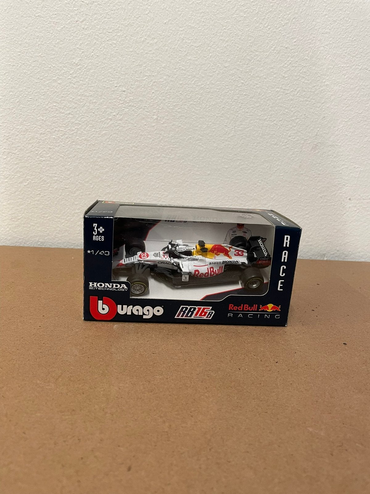 Max Verstappen Red Bull Racing schaalmodel Arrigato wit, Ophalen of Verzenden, Zo goed als nieuw, Formule 1