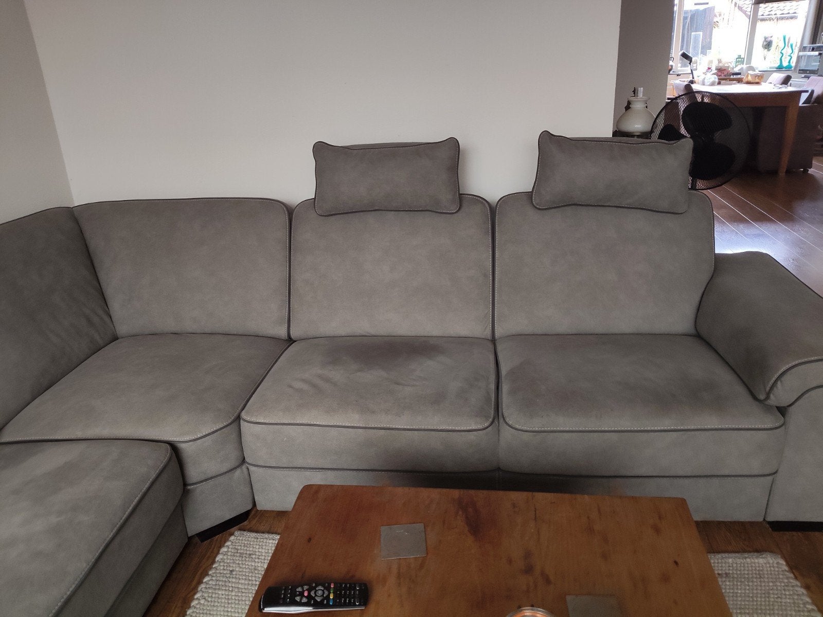 Zo goed als nieuwe hoekbank 270x270 met 4 hoofdsteunen, Huis en Inrichting, Ophalen, 250 tot 300 cm, 100 tot 125 cm, Hoekbank