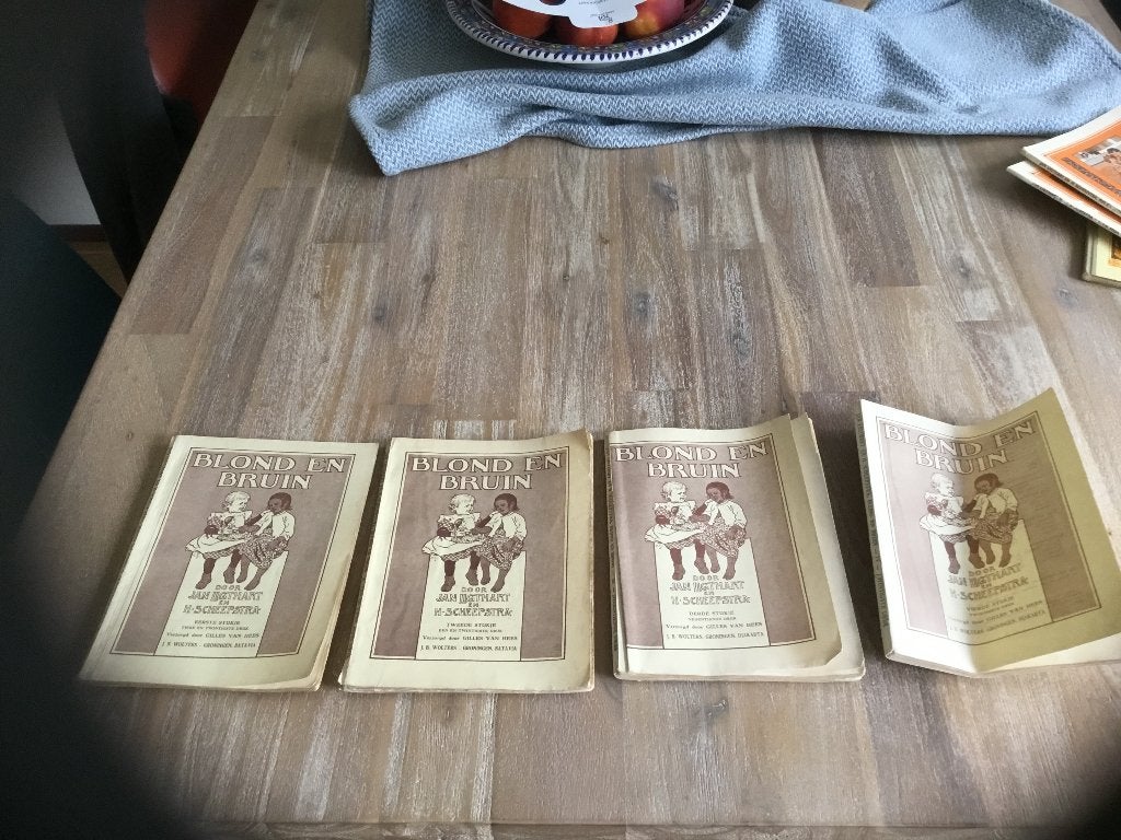 Oude schoolboeken,leesboekjes, Ophalen, Gelezen, Jan Ligthart en H. Scheepstra