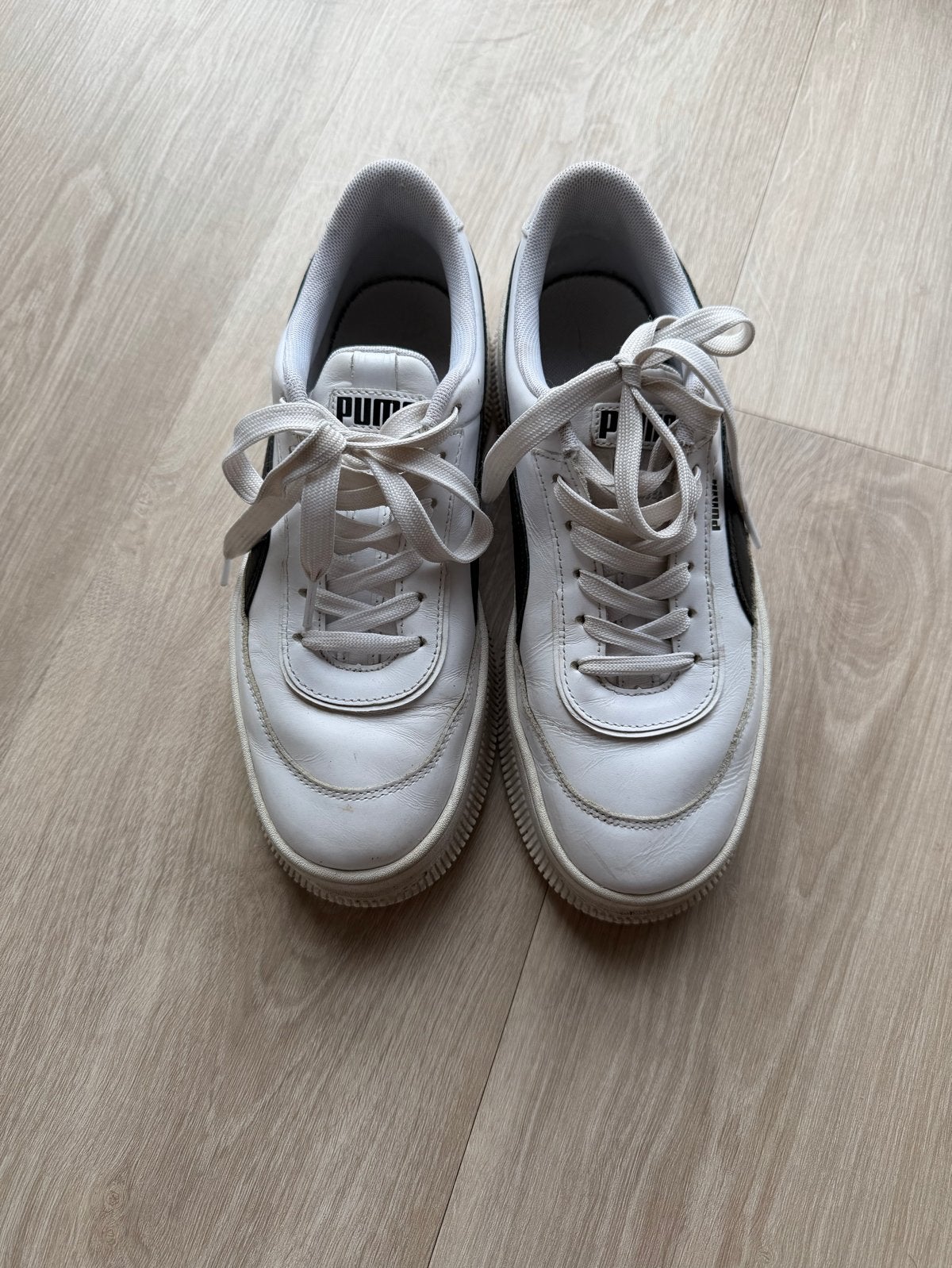 Puma sneakers maat 39, Kleding | Dames, Schoenen, Ophalen of Verzenden, Gedragen, Wit, Sneakers of Gympen