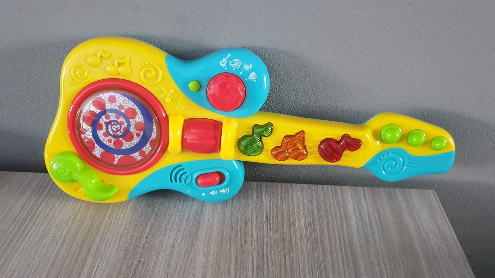 PlayGo Kinder Gitaar met Licht en Geluid, Ophalen of Verzenden, Zo goed als nieuw, Overige typen, Met licht