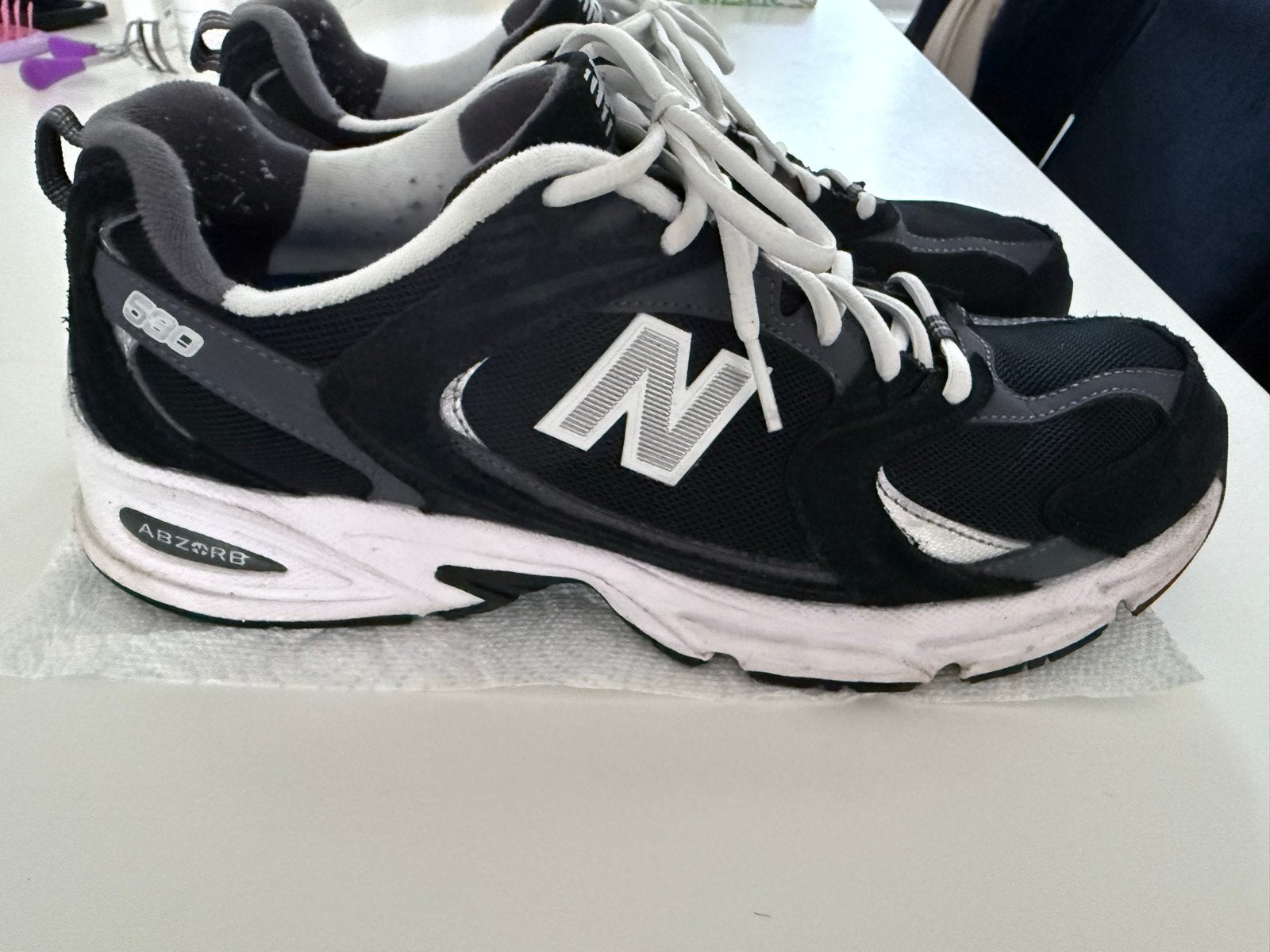 New Balance schoenen maat 46 - Zo goed als nieuw, Kleding | Heren, Ophalen of Verzenden, Zo goed als nieuw, Zwart, Sneakers of Gympen