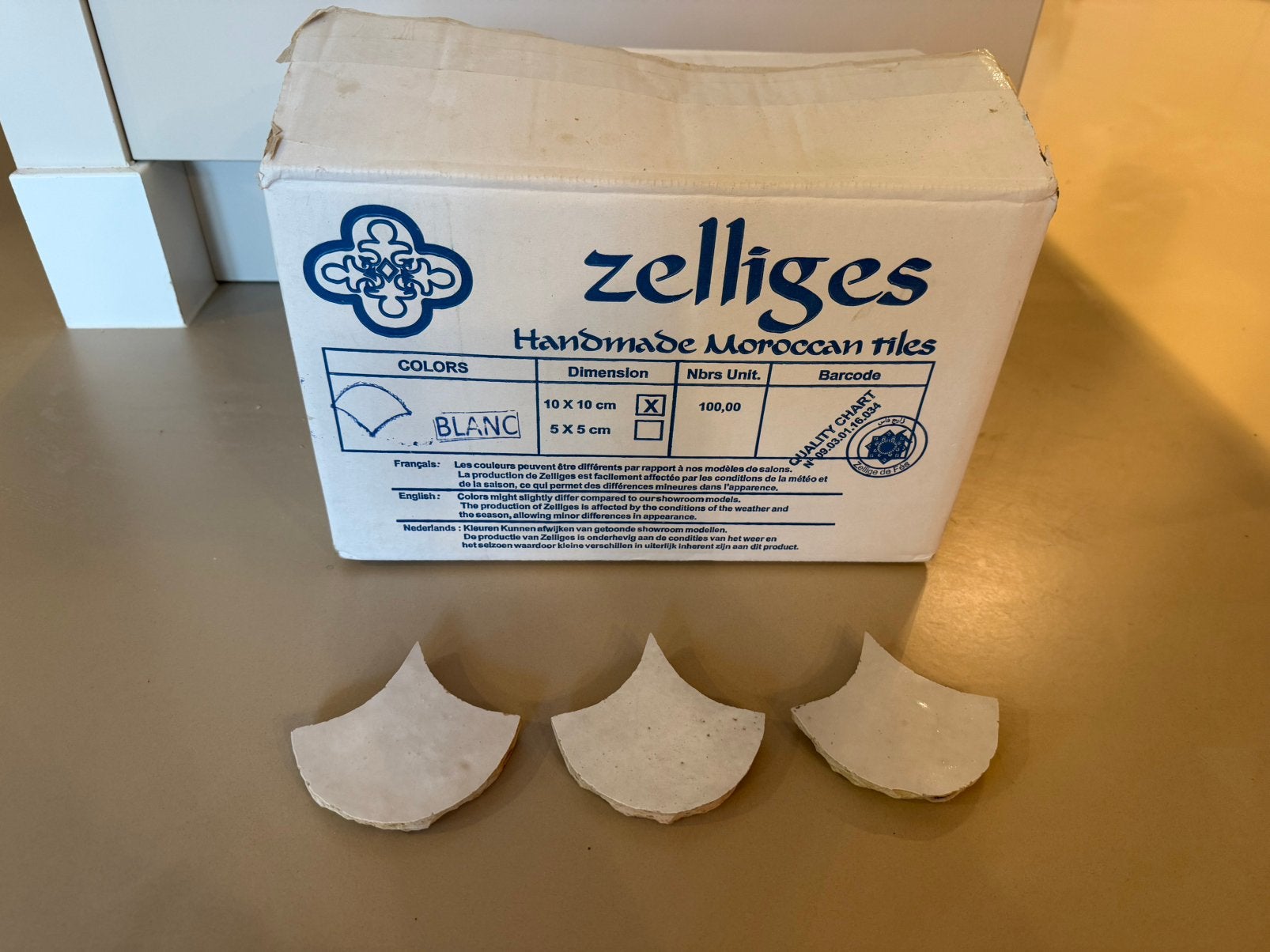 Zelliges blanc poisson echelles - vis schubben tegels, Ophalen, Nieuw, Minder dan 20 cm, Minder dan 20 cm