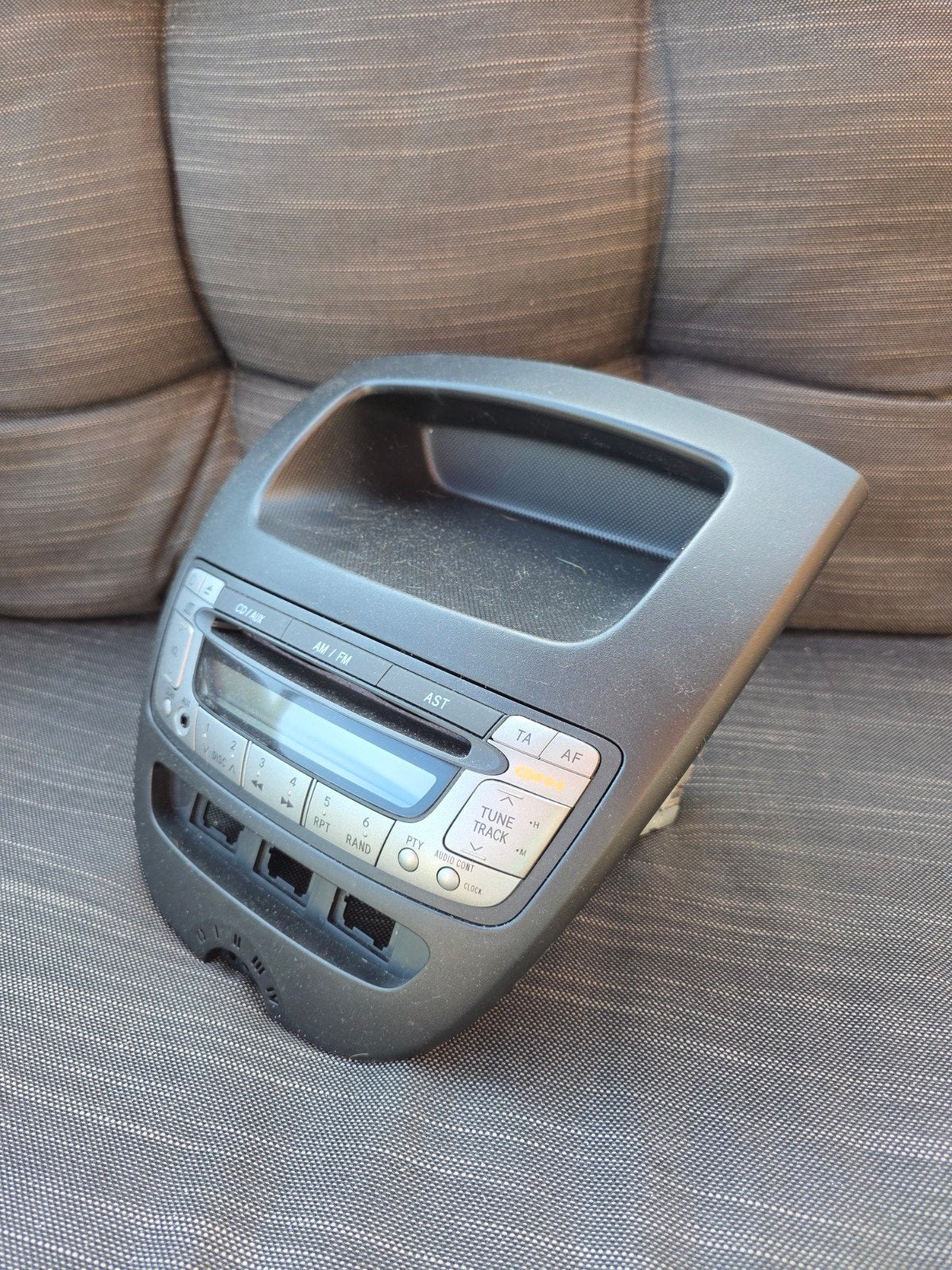 Peugeot 107 Originele radio incl frame, Ophalen of Verzenden, Gebruikt, Peugeot