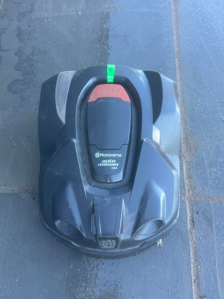 Husqvarna Automower 430x inclusief laadstation, Ophalen of Verzenden, Gebruikt, 20 tot 25 cm