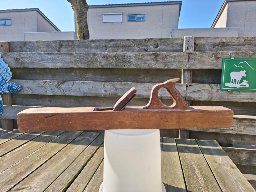 Antieke Houten Voorloper of Reischaaf - Grof Schaafwerk, Ophalen