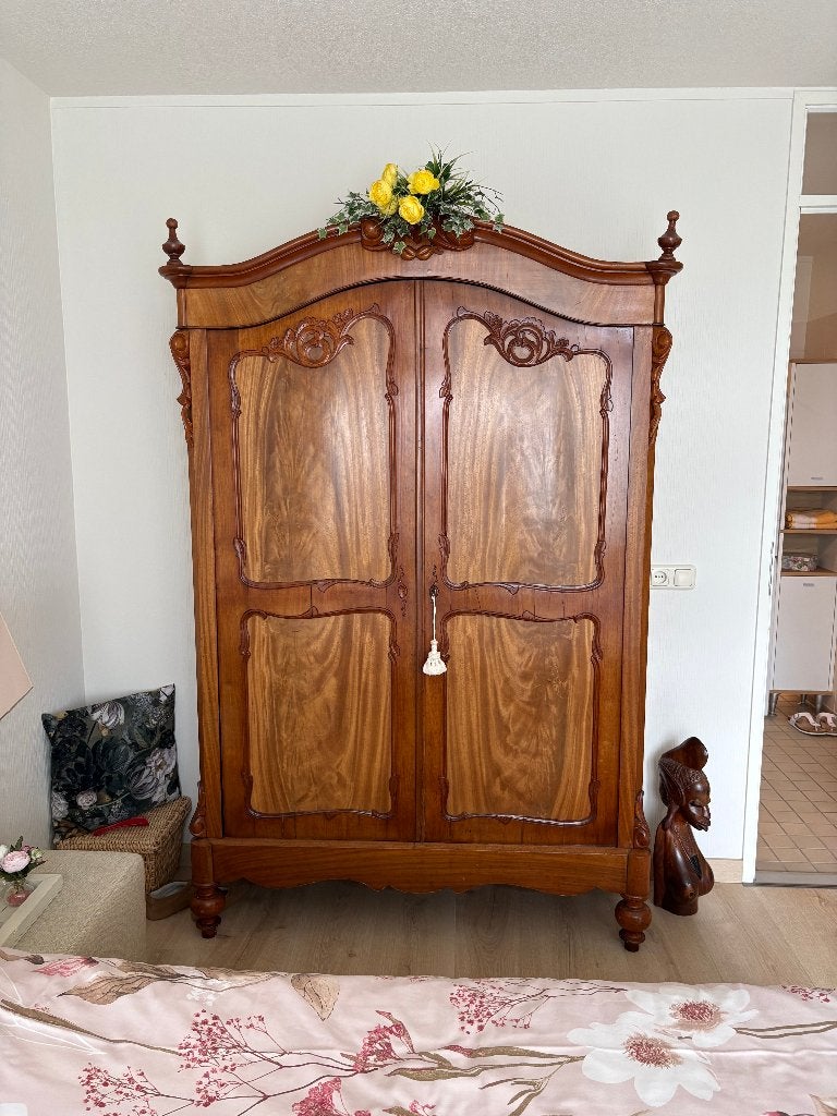 Mooie antieke mahoniehouten linnenkast, Overige materialen, Gebruikt, 200 cm of meer, 25 tot 50 cm