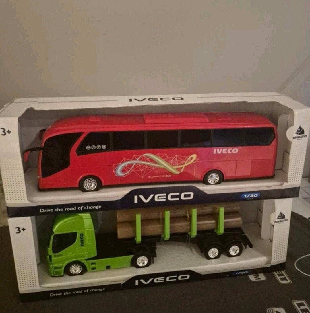 Iveco Speelgoedvoertuigen Set - Nieuw in Doos, Ophalen, Nieuw