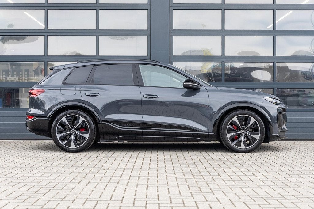 Audi Q6 e-tron 388pk edition quattro 100 kWh | B&O 3D Audio, Auto's, Audi, Automaat, 12 maanden, Stof, Gebruikt