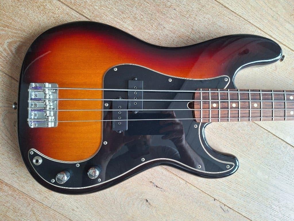 Fender Precision bass American Special 2012 Sunburst USA, Ophalen of Verzenden, Gebruikt, Elektrisch