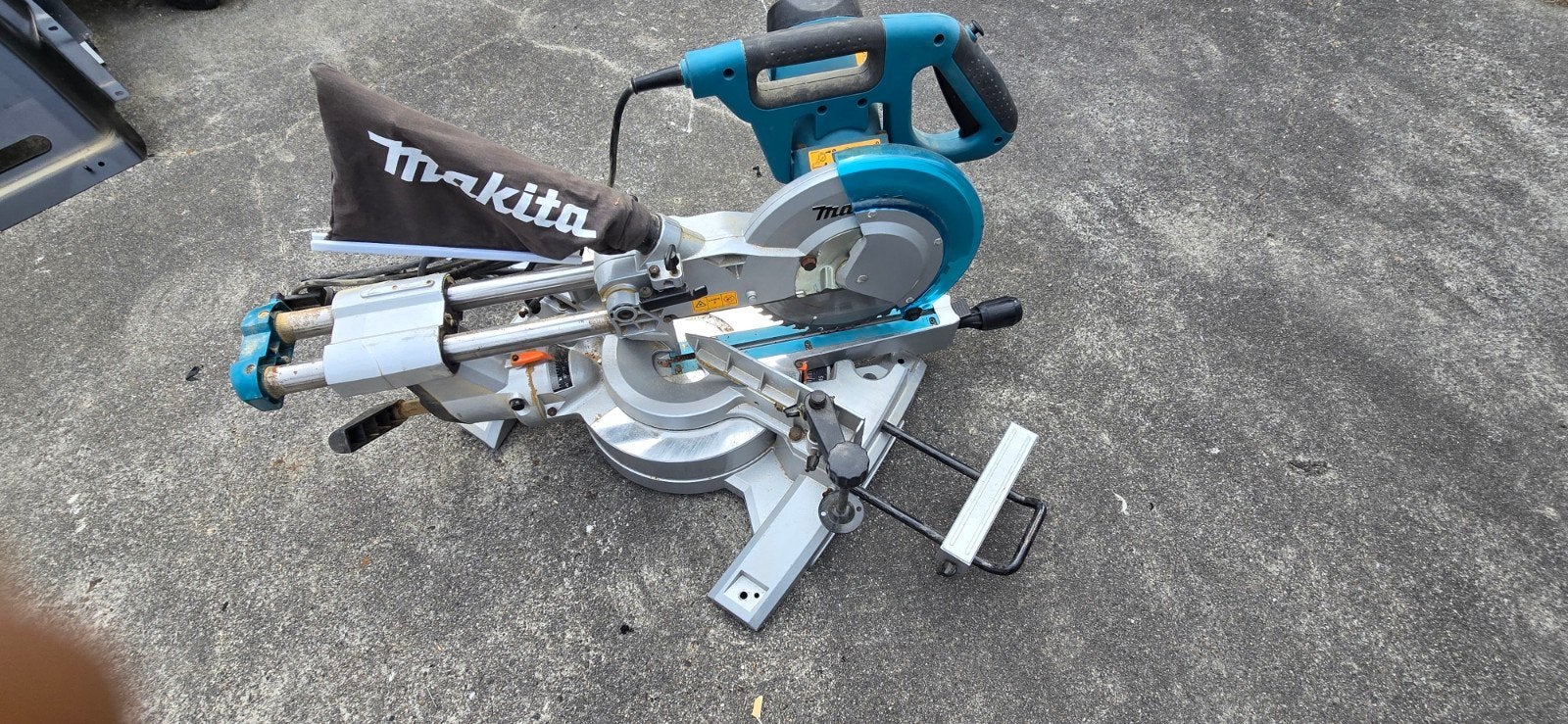 Makita afkortzaag LS1018L, Doe-het-zelf en Verbouw, Gereedschap | Zaagmachines, 70 mm of meer, Ophalen of Verzenden, Zo goed als nieuw