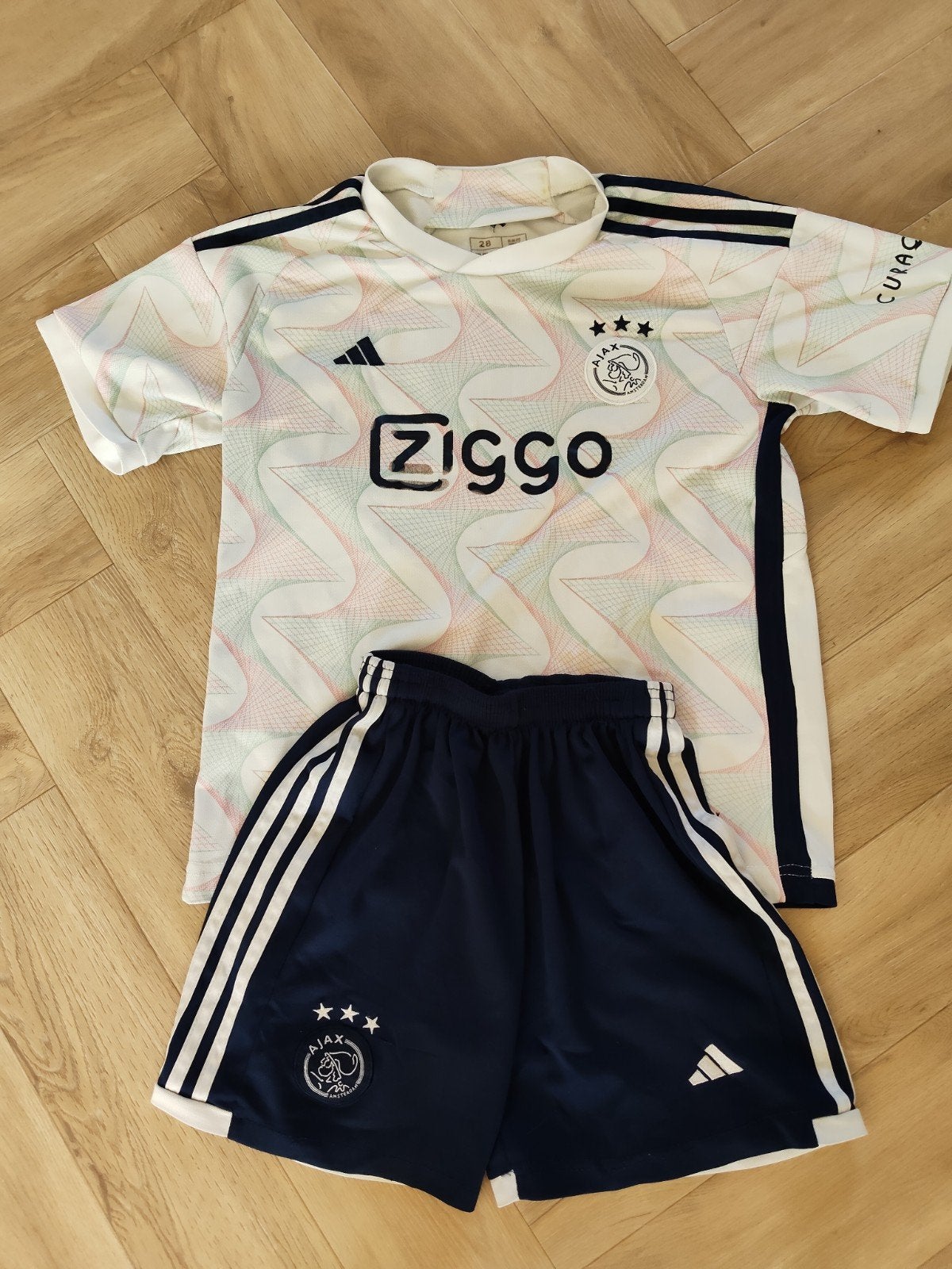 Ajax uit tenue 2022/2023 maat 152, Adidas, Ophalen of Verzenden, Zo goed als nieuw, Setje