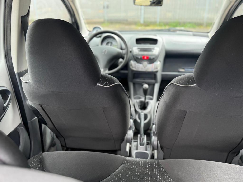 Peugeot 107 1.0-12V XS.1de eigenaar. Nieuwe apk.airco, Voorwielaandrijving, Euro 5, Gebruikt, 4 stoelen