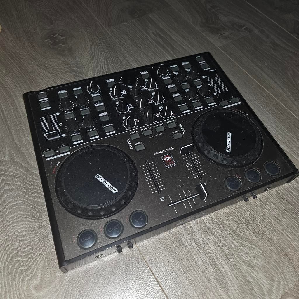Dj tafel (Reloop interface edition 2), Muziek en Instrumenten, Dj-sets en Draaitafels, Ophalen of Verzenden, Zo goed als nieuw