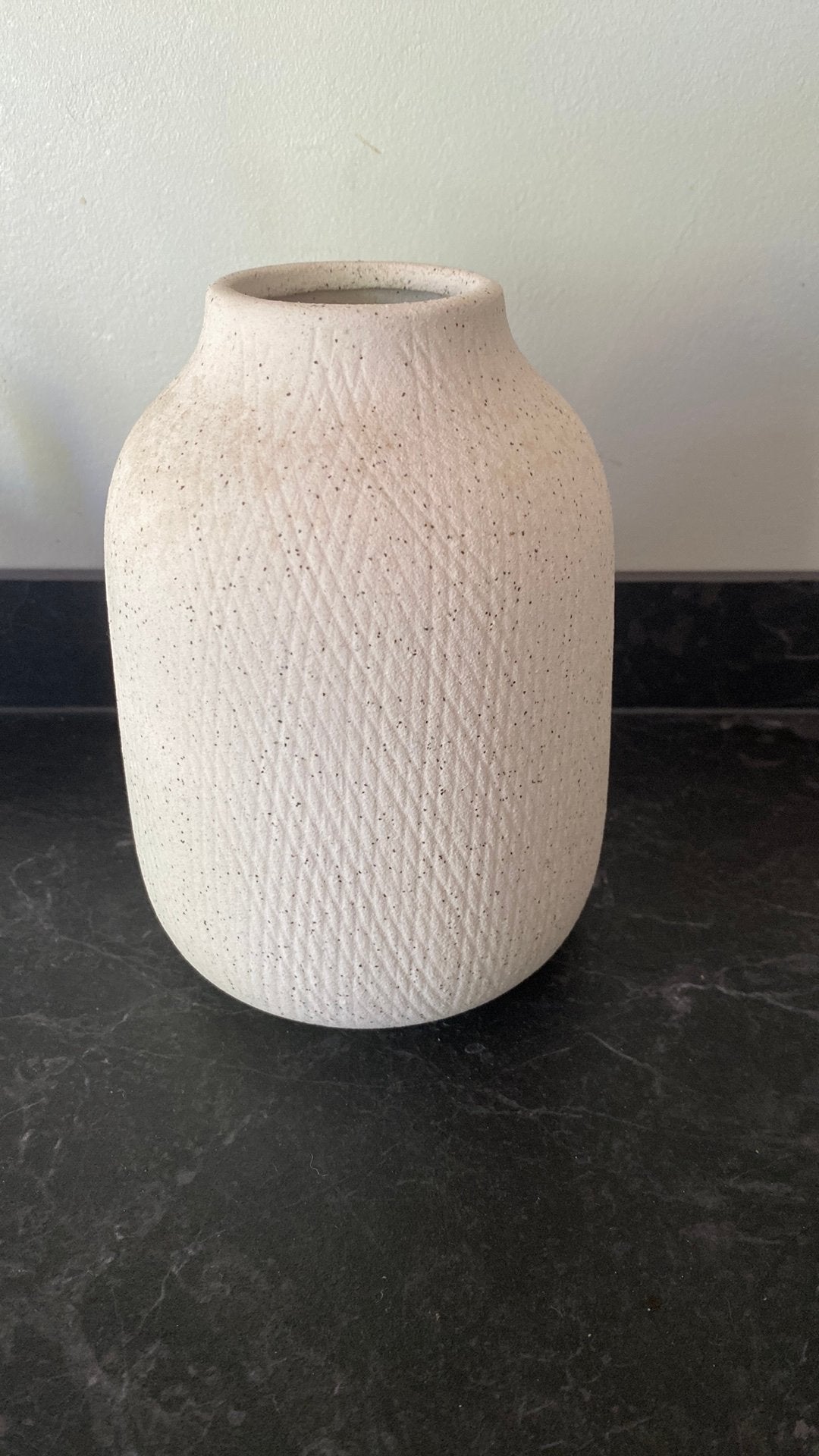 Te koop vaas van madam stolz, Huis en Inrichting, Ophalen of Verzenden, Zo goed als nieuw, Overige kleuren