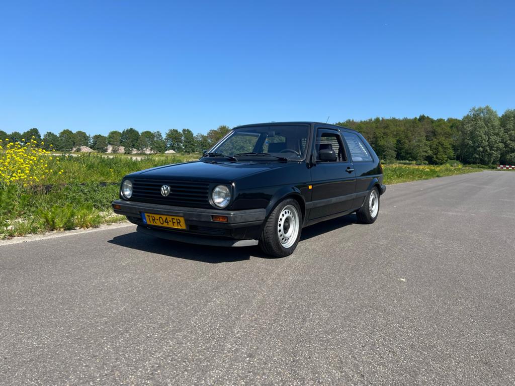 Volkswagen Golf 2 1.3 1988 Zwart, Auto's, Volkswagen, Particulier, Golf, Android Auto, Apple Carplay, Bluetooth, Radio, Trekhaak