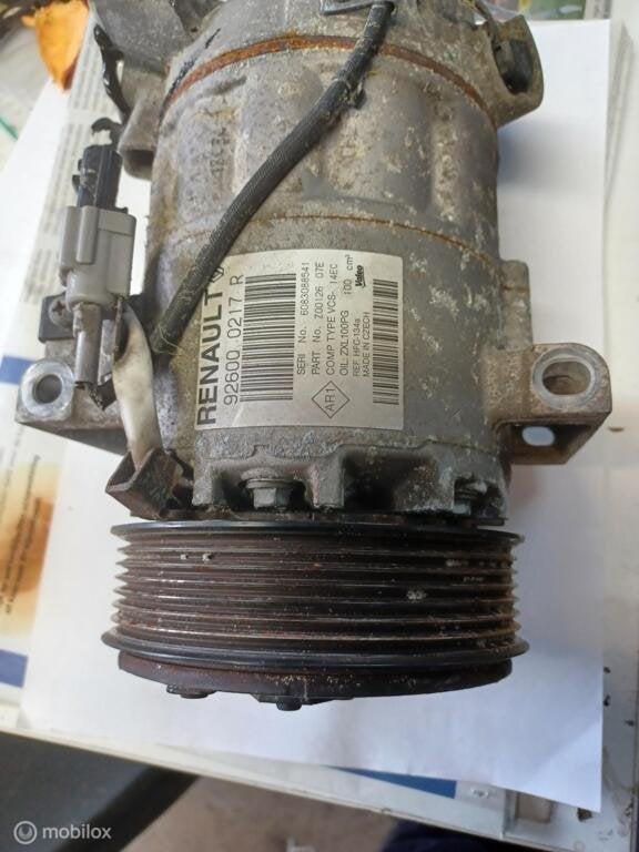 Airco pomp origineel Renault Clio IV ('12-'19) 926000217r, Gebruikt, Renault, Ophalen of Verzenden, Renault
