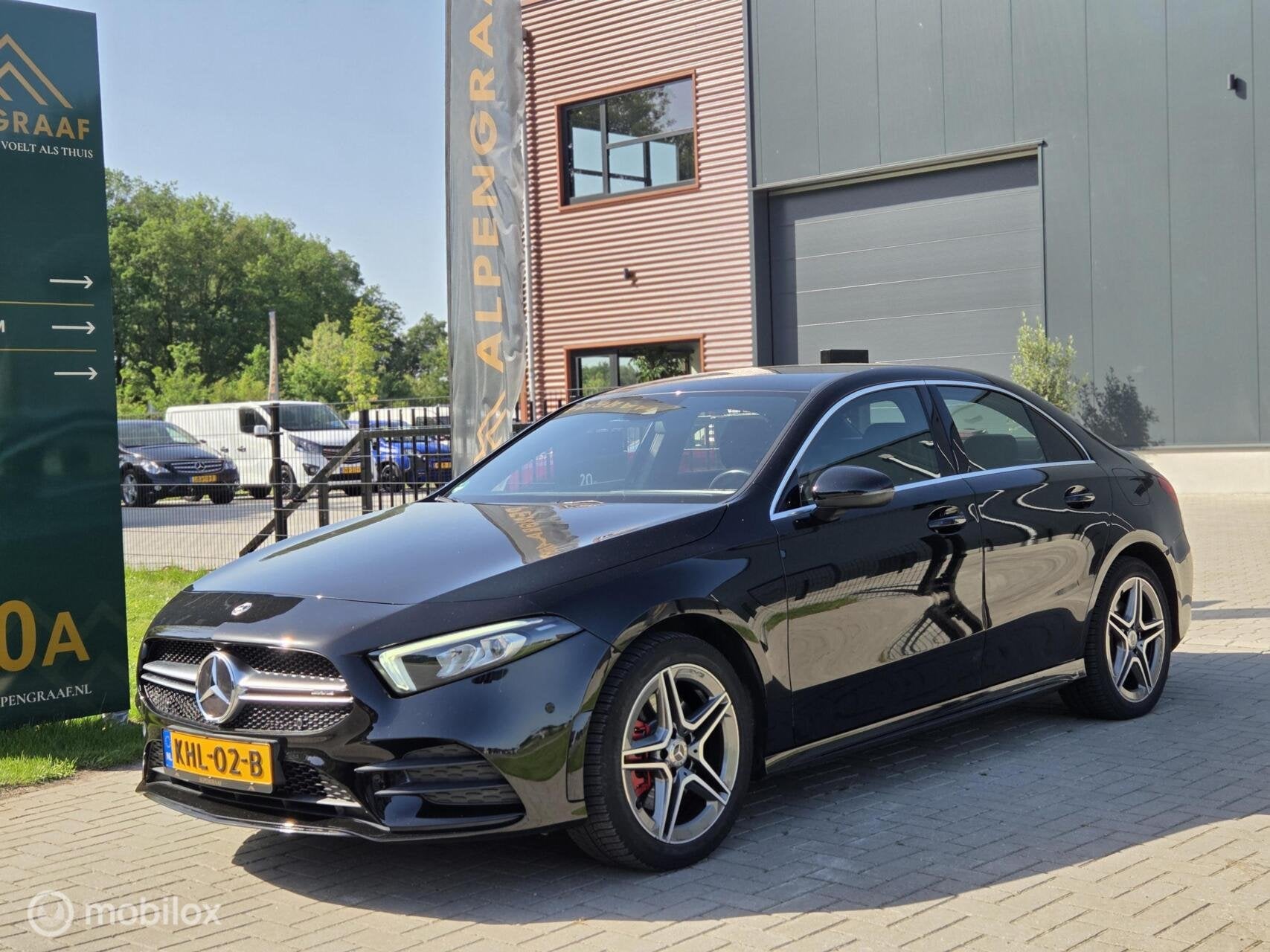 Mercedes A-klasse 250 e Advantage Amg, Auto's, Automatische klimaatregeling, Gebruikt, Zwart, 218 pk