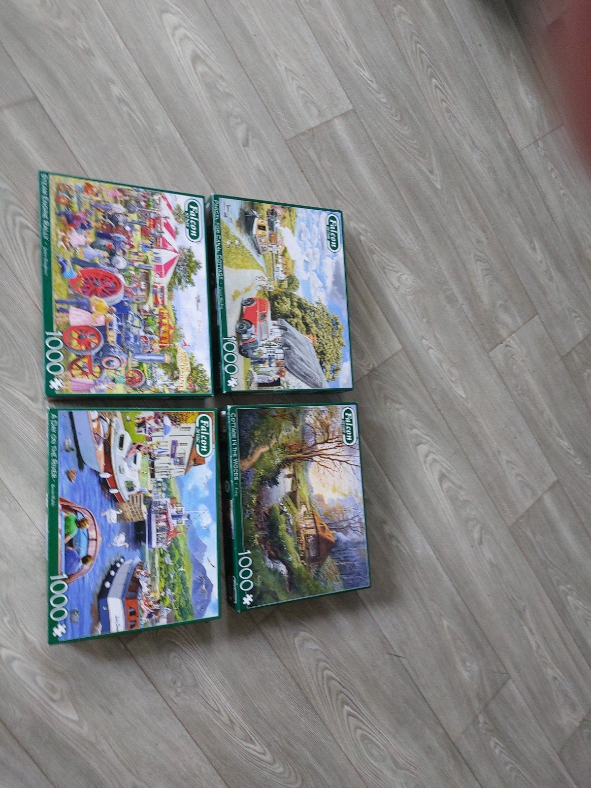 Vier FALCON de luxe. Puzzels., Ophalen