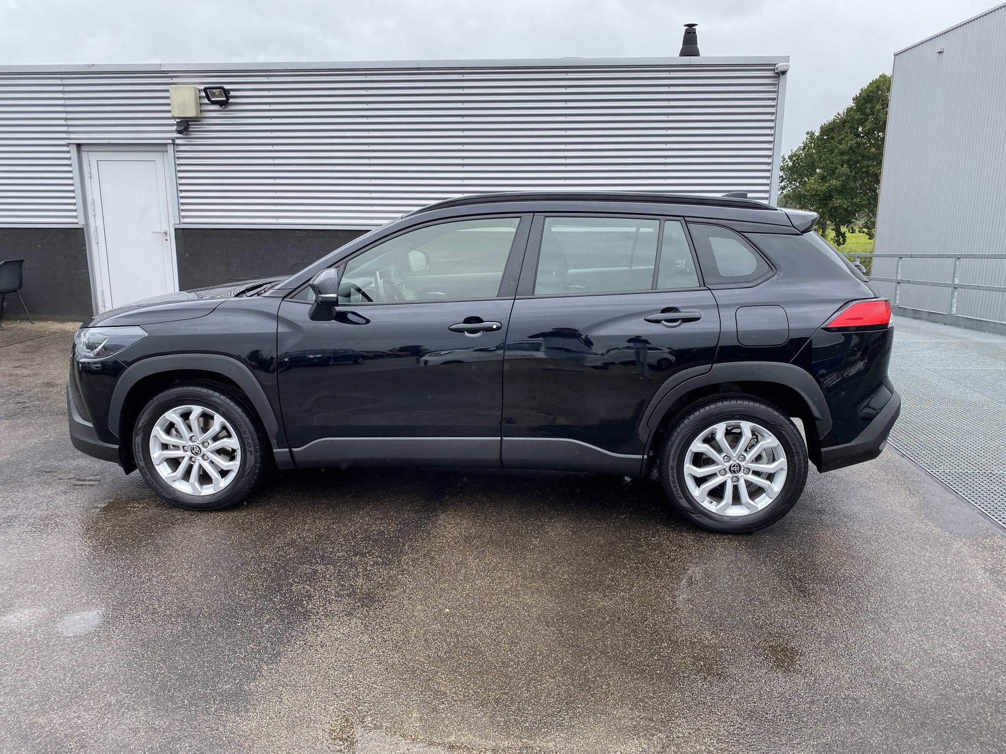 Toyota Corolla Cross Hybrid 140 Active NL-auto, BTW-auto, Ac, Auto's, Stof, Gebruikt, Zwart, Origineel Nederlands