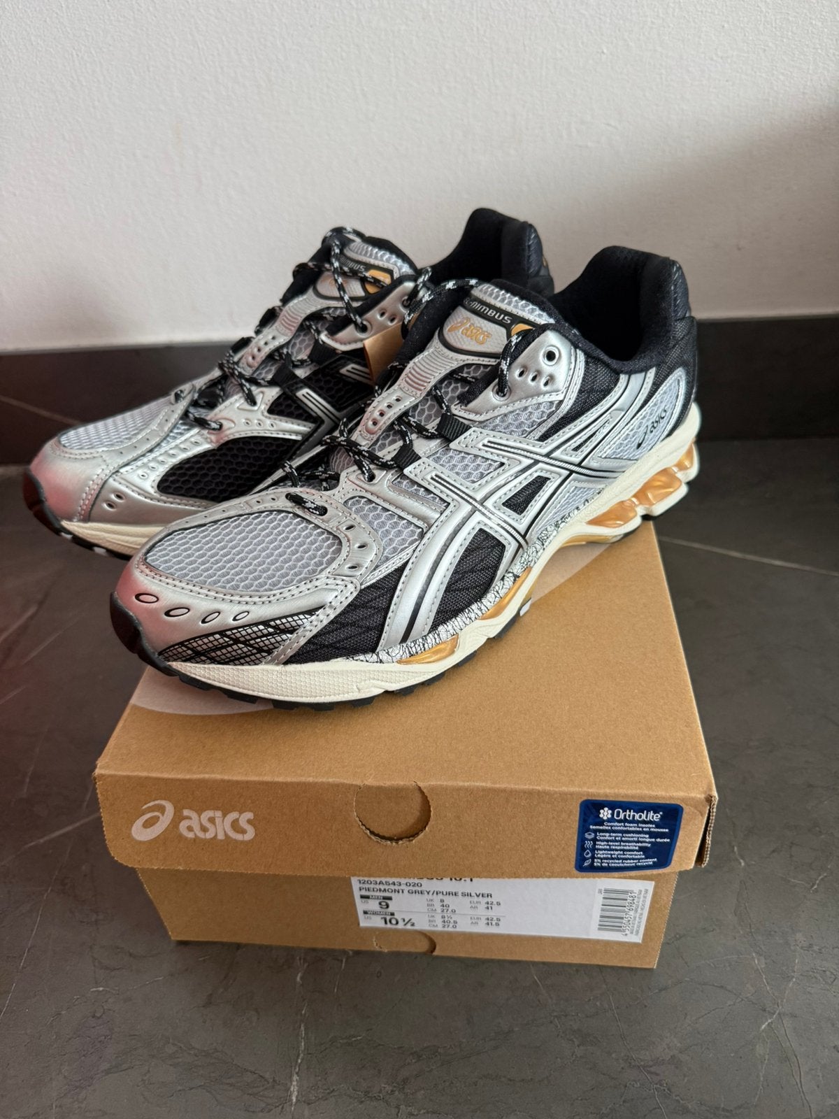 Asics gel nimbus 10.1 piedmont grey- pure silver EUR 43,5, Sport en Fitness, Hardloopschoenen, Nieuw, Ophalen of Verzenden, Hardlopen