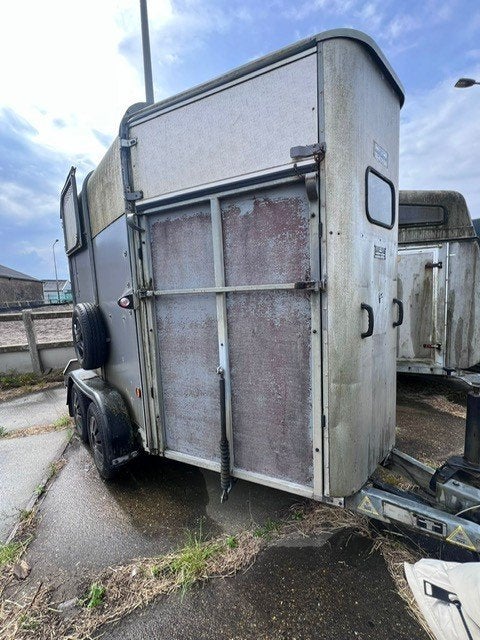 Ifor Williams HB505R paardentrailer OPKNAPPER, Dieren en Toebehoren, Paarden en Pony's | Trailers en Aanhangwagens, Ophalen, Gebruikt