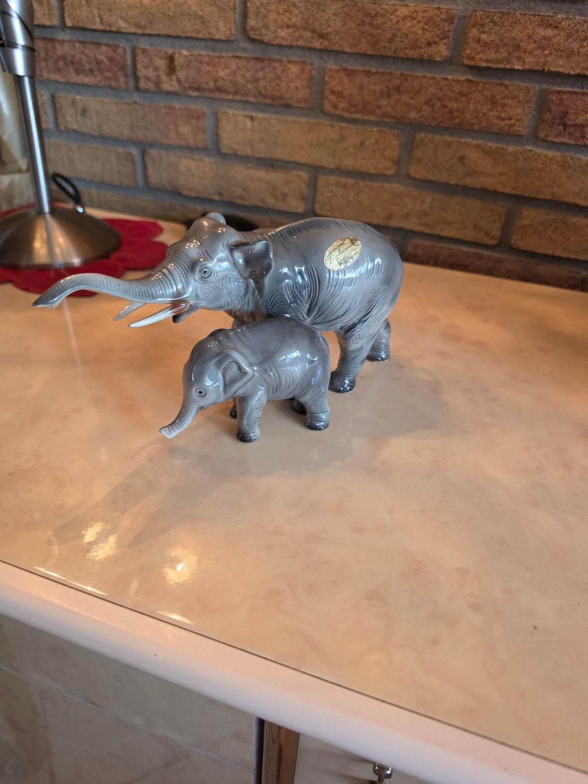 vintage Goebel porseleinen beeldje van een olifantenmoeder m, Ophalen of Verzenden, Nieuw, Hond of Kat, Beeldje of Figuurtje