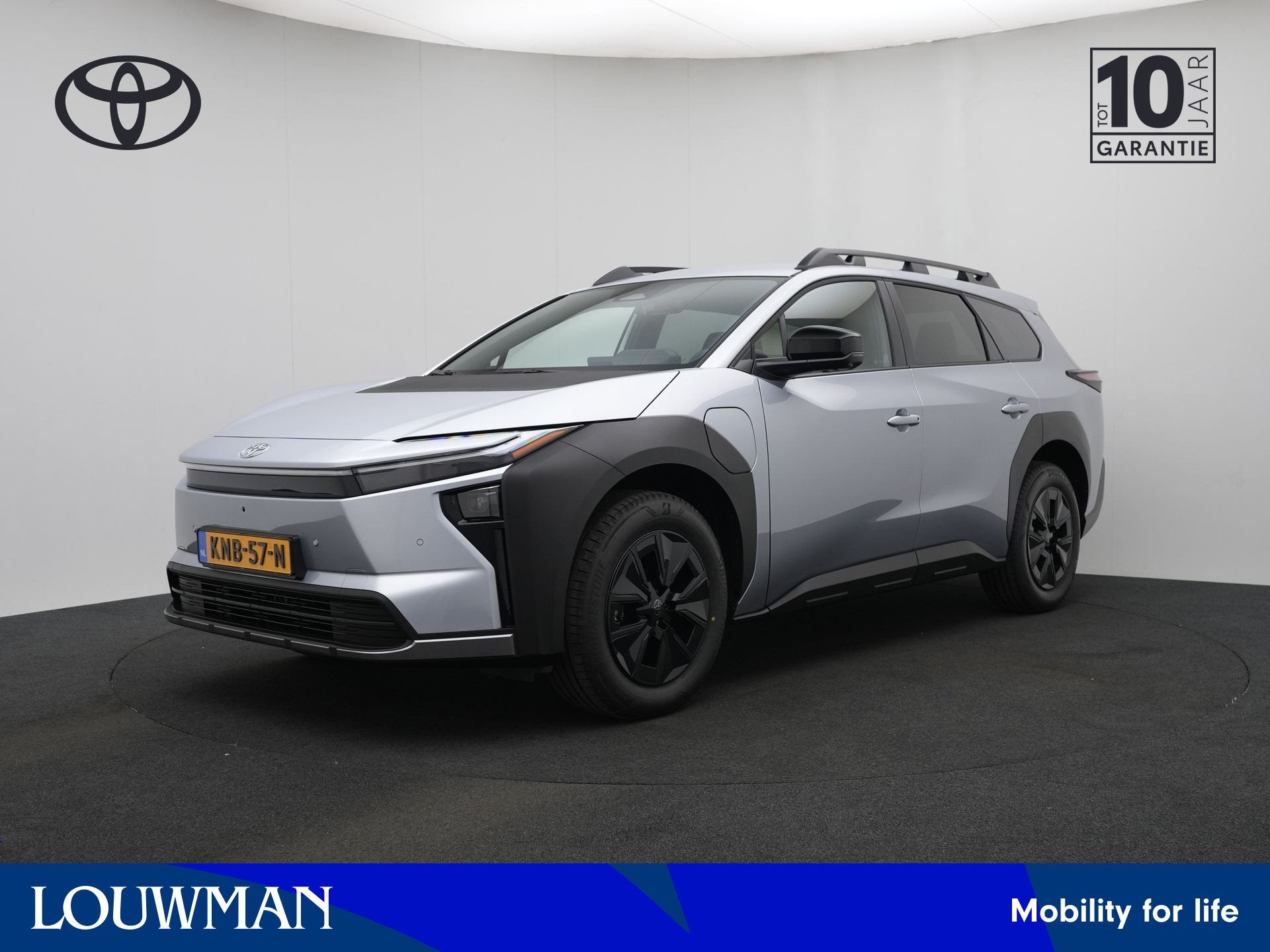 Toyota bZ4X Touring Dynamic 227pk /75 kWh/ wltp 591 km EV-De, 12 maanden, Stof, 227 pk, Zwart