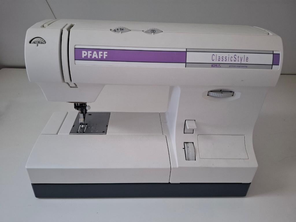 Pfaff Classic Style 1525 naaimachine met dubbel transport, Hobby en Vrije tijd, Naaimachines en Toebehoren, Ophalen, Gebruikt