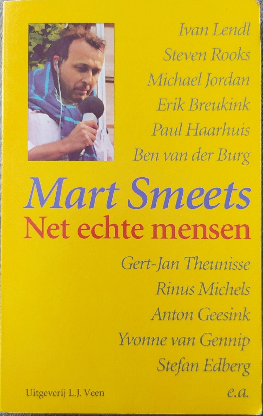 Mart Smeets - Net Echte Mensen (Sportinterviews), Boeken, Sportboeken, Gelezen, Balsport, Ophalen of Verzenden