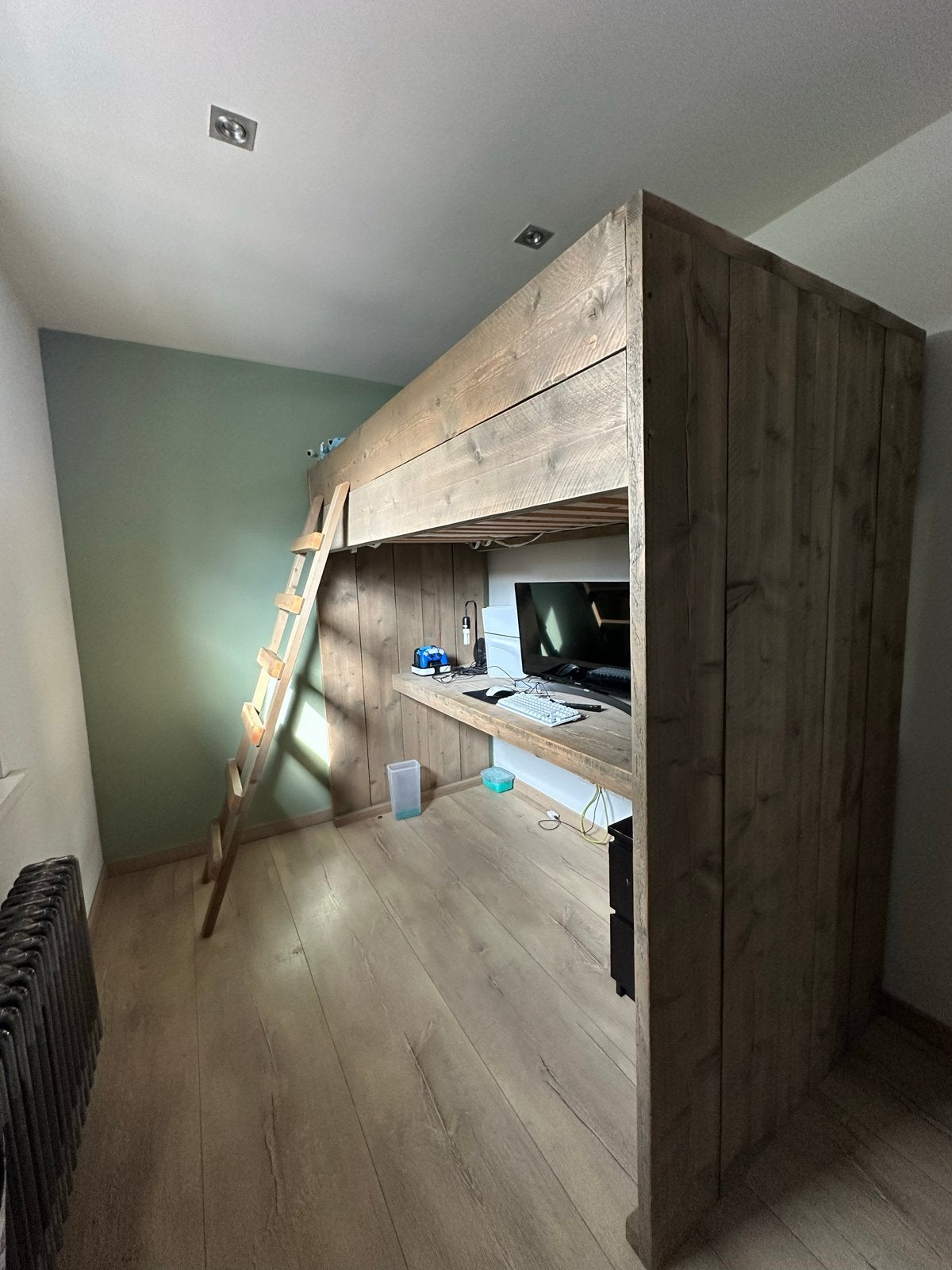 Steigerhouten hoogslaper met bureau, Ophalen, Eenpersoons, Bruin, Steigerhout