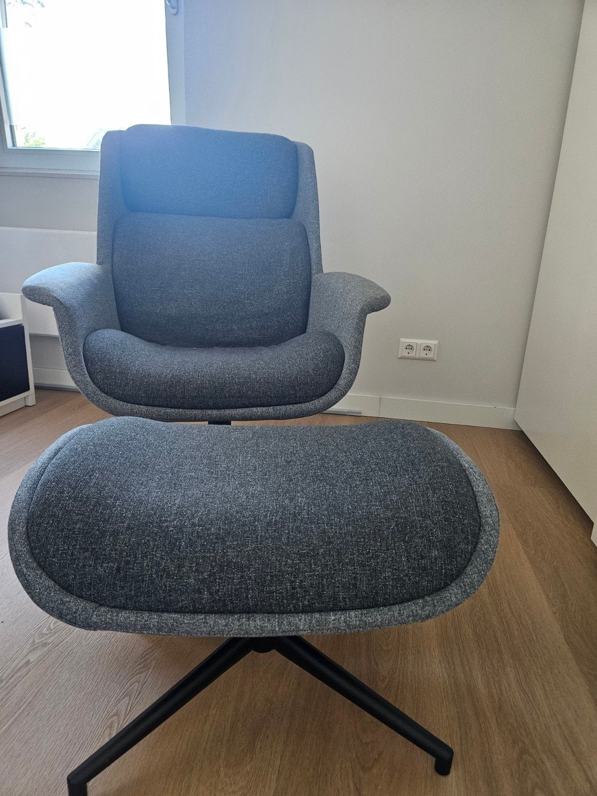Draai fauteuil Aleby van ikea, meerdere kleuren grijs, Ophalen, Zo goed als nieuw, Stof, 50 tot 75 cm