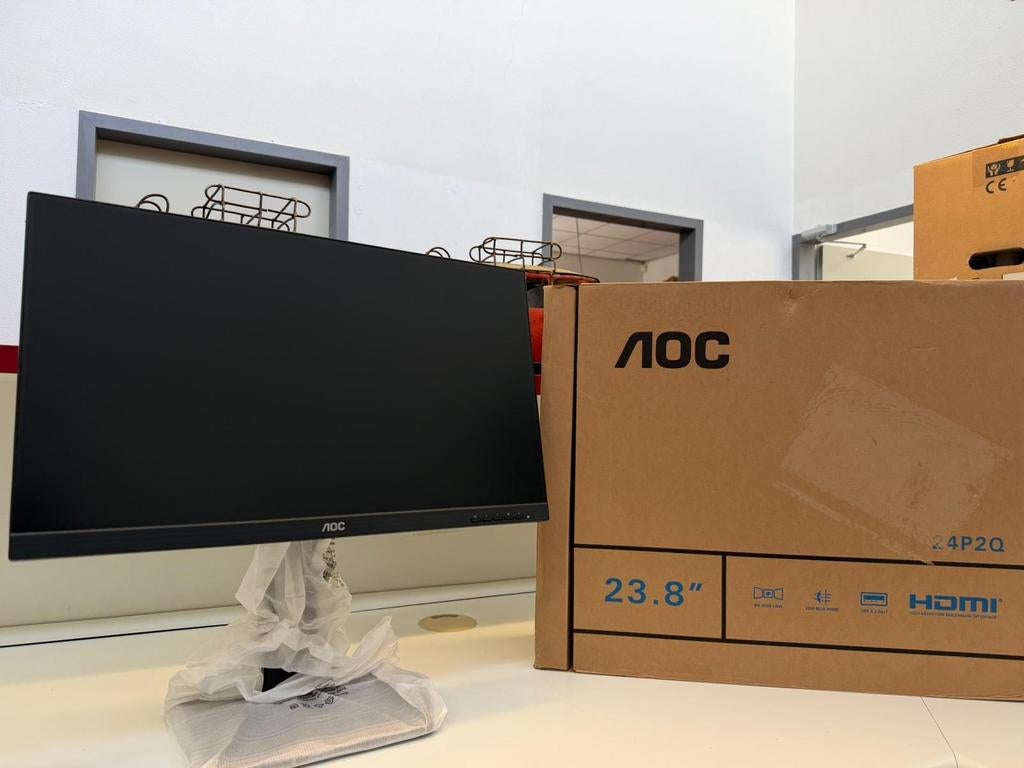 AOC 24P2Q - 24 inch Monitor, Computers en Software, Monitoren, IPS, ., In hoogte verstelbaar, Ophalen of Verzenden