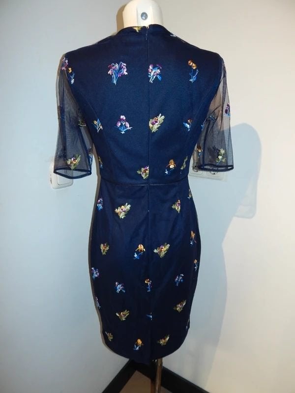 Phase Eight prachtige jurk gaas stof borduursels mt M, Kleding | Dames, Maat 38/40 (M), Zo goed als nieuw, Phase Eight, Knielengte