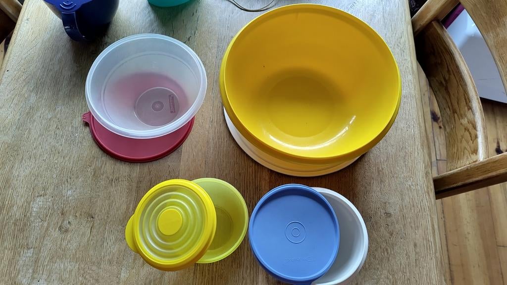 Tupperware kommen met deksel, Ophalen of Verzenden, Gebruikt, Bak of Kom