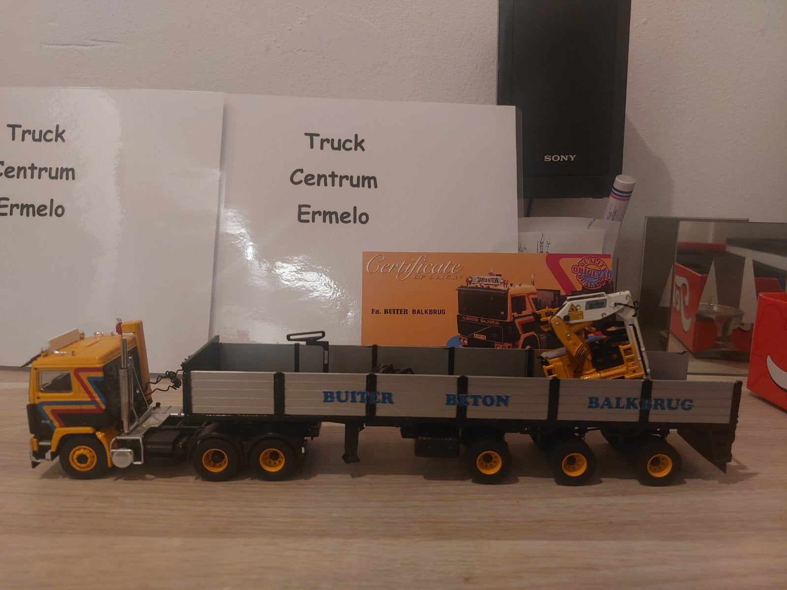 Gerben Buiter
Volvo F12 met Stenenoplegger
Verzending is voo, Hobby en Vrije tijd, Ophalen of Verzenden, Nieuw, Bus of Vrachtwagen