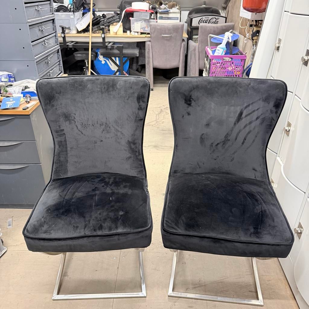 Twee zwarte stoelen, Gebruikt, Twee, Zwart, Ophalen of Verzenden