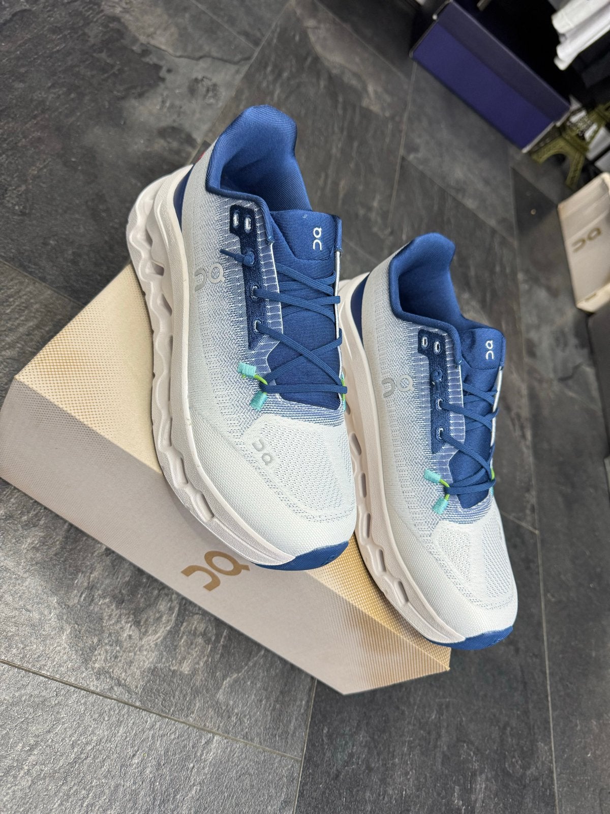 On Cloud hardloopschoenen maat 40/45, Ophalen of Verzenden, Nieuw, Blauw, Sneakers of Gympen