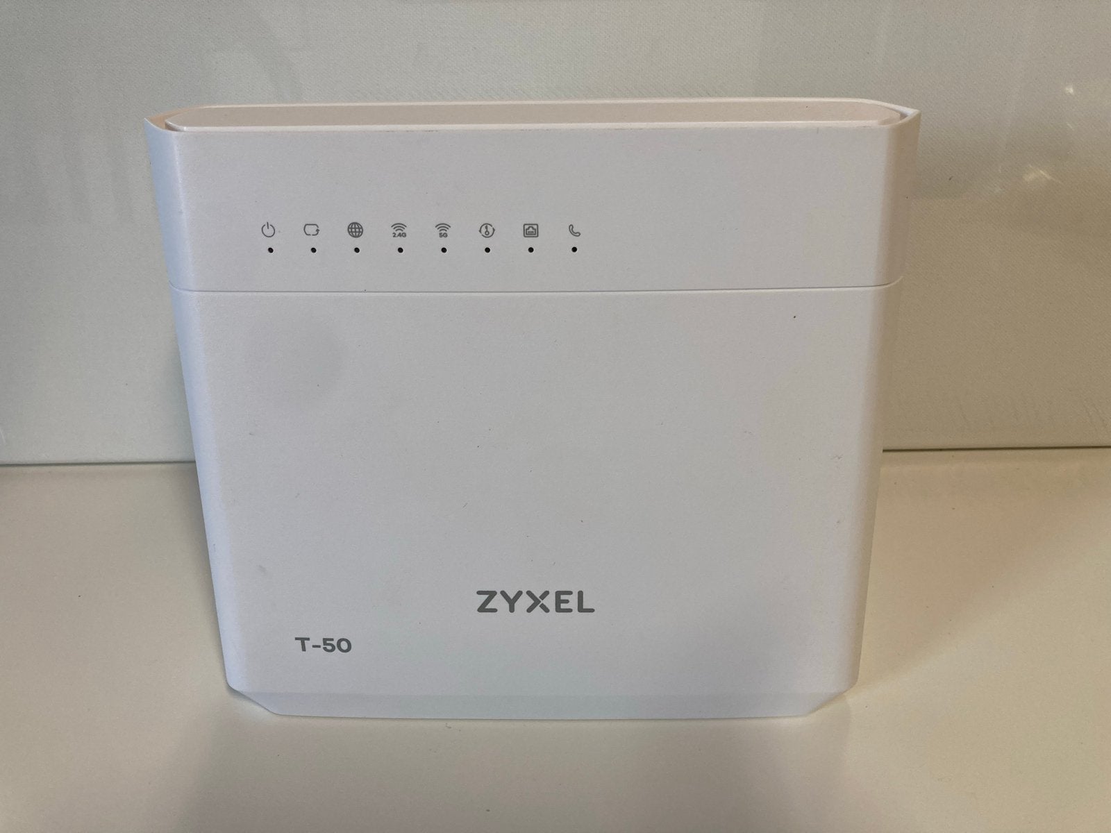 Zyxel T50 Router met Zyxel ONT voor glasvezel, Ophalen of Verzenden, Zo goed als nieuw, Router met modem