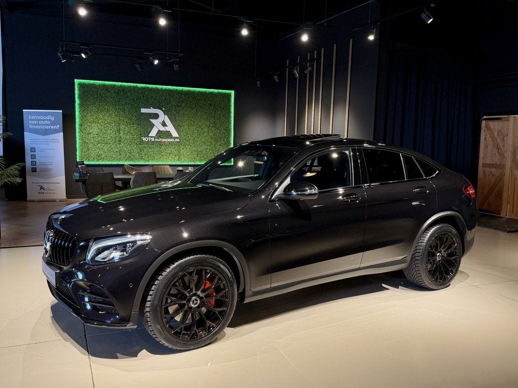 Mercedes-Benz GLC Coupé 250 4MATIC AMG Schuifdak|360Camera|, Auto's, Gebruikt, 4 cilinders, Met garantie (alle), Zwart