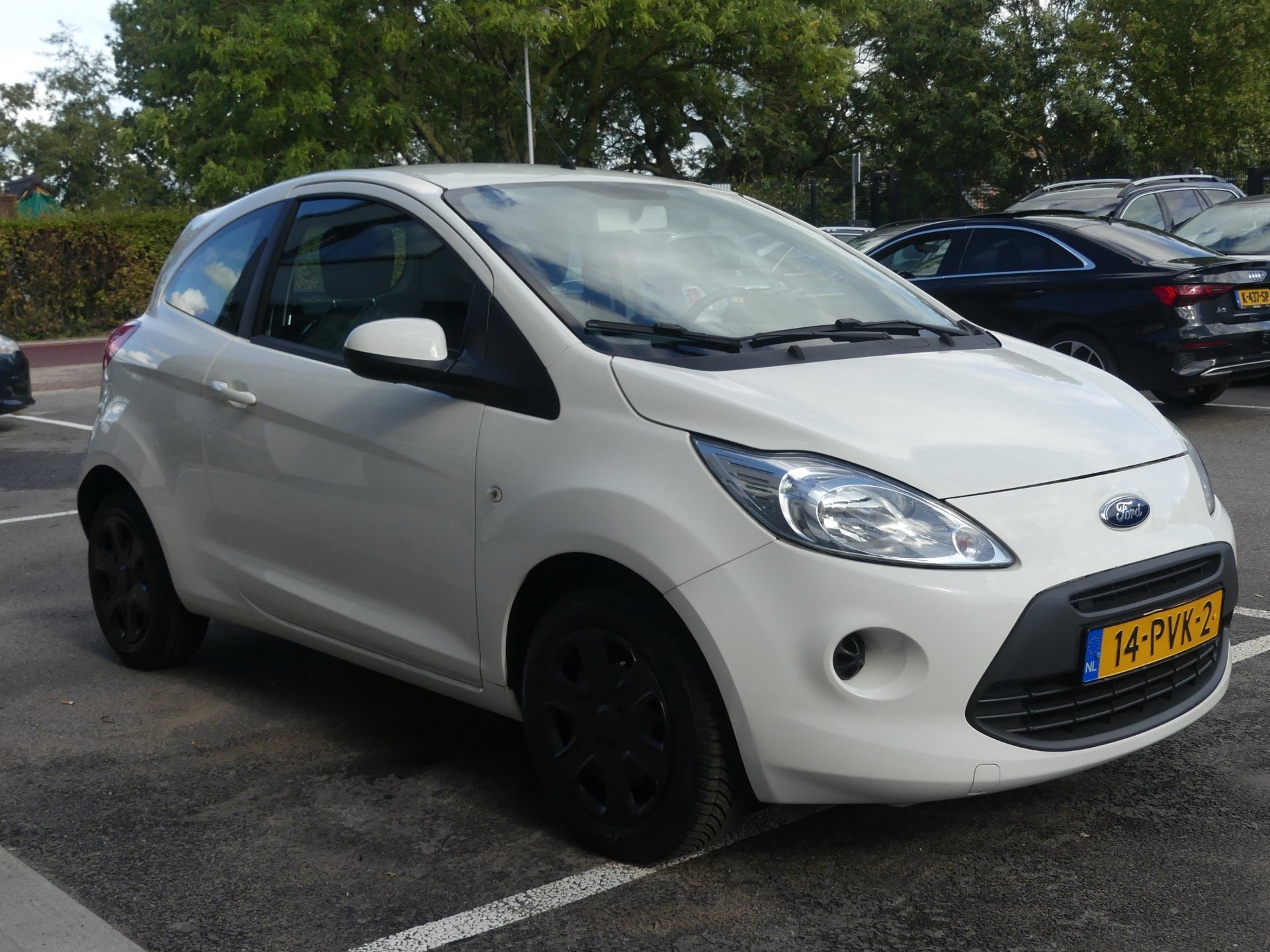 Ford Ka 1.2 Airco Centr.+ Afsb. Elektr. Ramen Distributierie, Voorwielaandrijving, Stof, Gebruikt, 4 cilinders