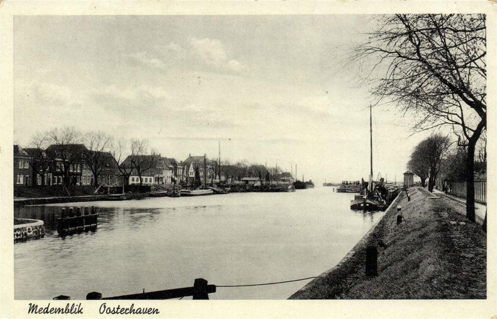 Medemblik - Oosterhaven - boten - 1944 gelopen, Verzenden, 1940 tot 1960, Gelopen, Noord-Holland