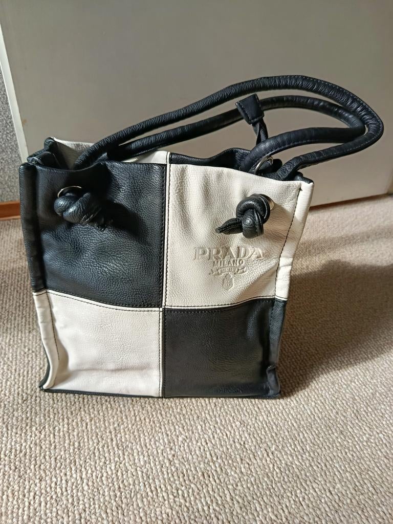 Prada tas. Vintage. Leer, Verzenden, Zo goed als nieuw, Overige kleuren, Handtas