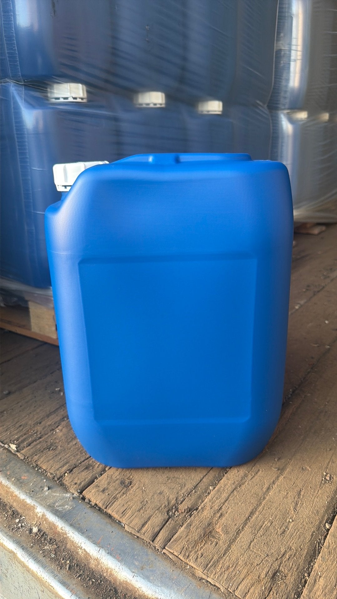 Gloednieuwe 20 liter jerrycans, Ophalen, Z, Z, Nieuw