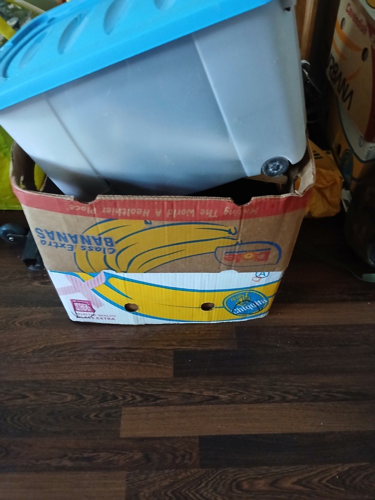 3 dozen rommelmarkt spullen gratis, Diversen, Ophalen
