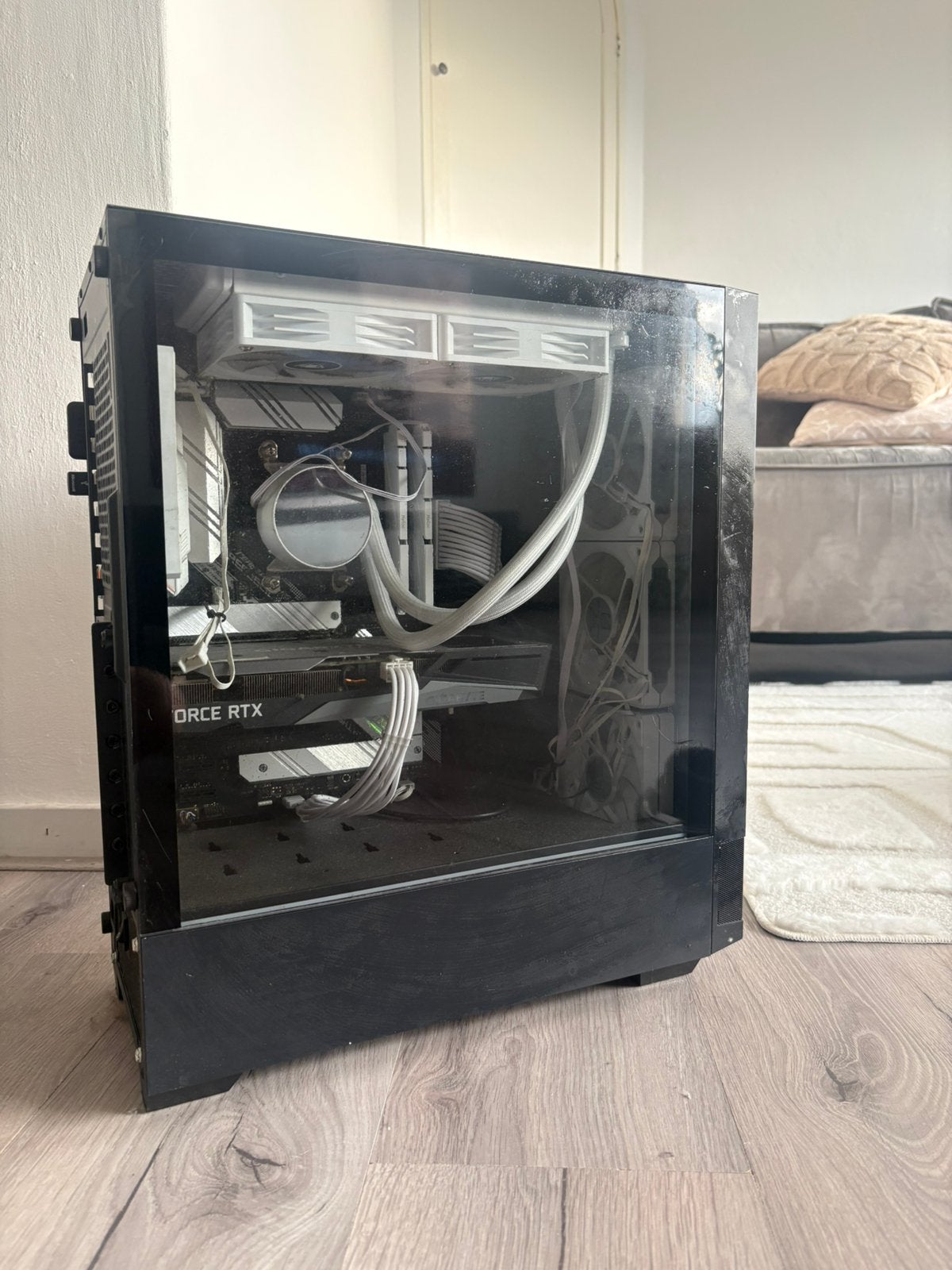 Gaming pc + monitoren